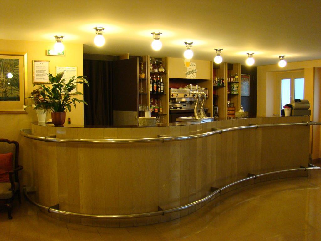 Hôtel Saint Sébastien Lourdes Esterno foto