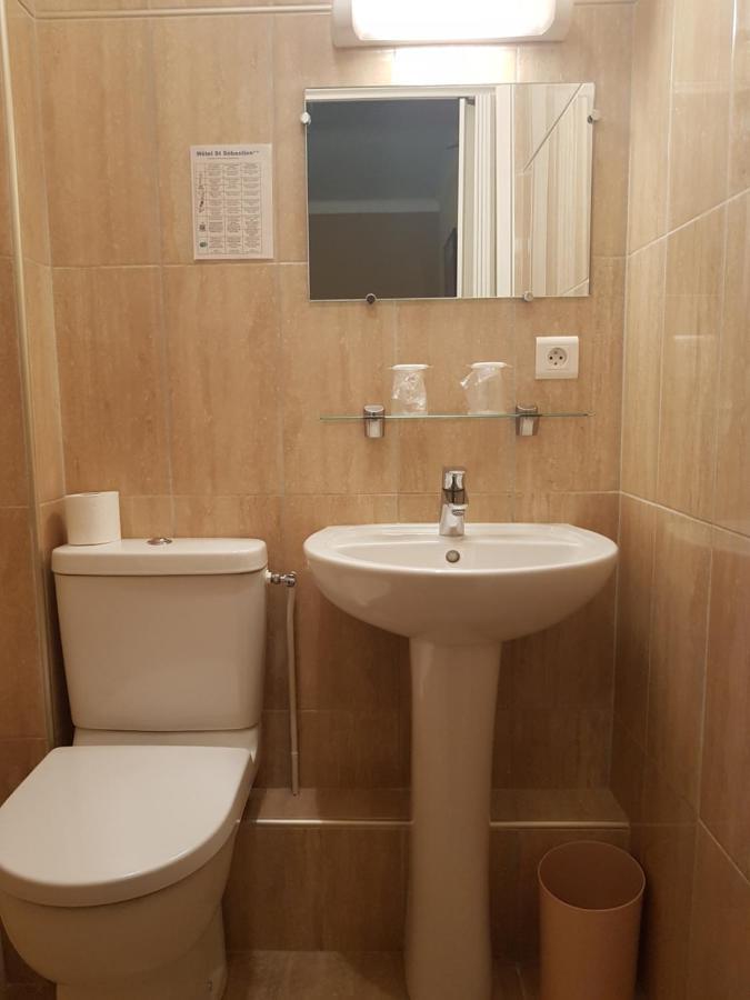 Hôtel Saint Sébastien Lourdes Esterno foto